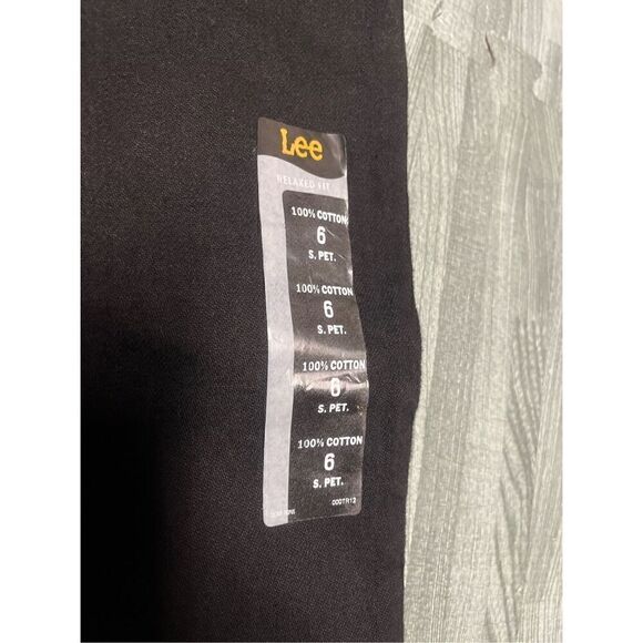 Lee Relaxed Fit Straight Mid Rise Jeans Pants Women's Petite Sz 6 Black - Picture 3 of 9